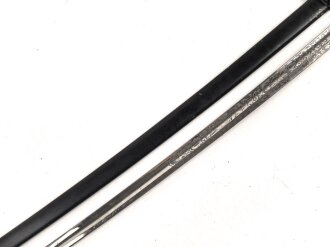 Hessen, Säbel für Infanterie Offiziere. Sauibere Klinge von Eickhorn Solingen mit beidseitiger Ätzung . Die Scheide neuzeitlich lackiert, sonst guter Gesamtzustand