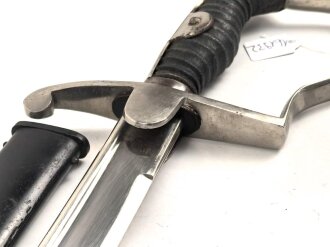 Preußen,  Artillerie Säbel Modell 1848 , Eigentumstück mit sauberer " Eisenhauer" Klinge. Die Scheide original lackiert