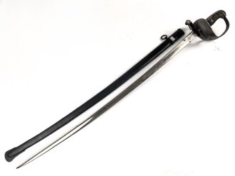 Preußen,  Kavallerie Säbel Modell 1852/ 79. Eigentumstück mit Pfeife, sogenannter "Feldwebelsäbel" Gereinigtes Stück, die Scheide neuzeitlich lackiert