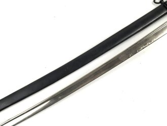Preußen,  Kavallerie Säbel Modell 1852/ 79. Eigentumstück mit Pfeife, sogenannter "Feldwebelsäbel" Gereinigtes Stück, die Scheide neuzeitlich lackiert