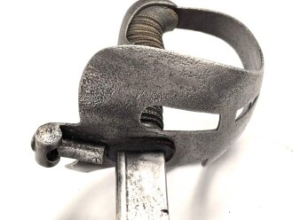 Preußen,  Kavallerie Säbel Modell 1852/ 79. Eigentumstück mit Pfeife, sogenannter "Feldwebelsäbel" Gereinigtes Stück, die Scheide neuzeitlich lackiert
