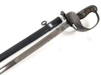 Preußen,  Kavallerie Säbel Modell 1952/ 79. Eigentumstück mit Pfeife, sogenannter "Feldwebelsäbel" Gereinigtes Stück, die Scheide neuzeitlich lackiert