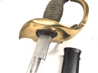 Preußen,  Pallasch für Kürassiere, Doppelseitig geätzte Klinge, die Scheide vermutlich neuzeitlich lackiert. Guter Gesamtzustand