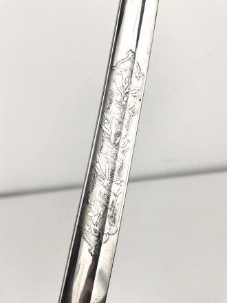 Bayern, Säbel für einen Angehörigen der Kavallerie. Eigentumstück in gutem Zustand mit beidseitiger Klingenätzung " In treue Fest"