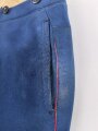 Kaiserreich, gerade Hose zum Waffenrock. Blau mit roter Biese. Stark getragenes Eigentumstück, ungereinigt, Stockfleckig