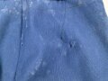 Kaiserreich, gerade Hose zum Waffenrock. Blau mit roter Biese. Stark getragenes Eigentumstück, ungereinigt, Stockfleckig