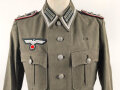 Heer, Sommerfeldbluse für einen Oberfeldwebel der Artillerie. Eigentumstück in sehr gutem Zustand, die Effekten original vernäht
