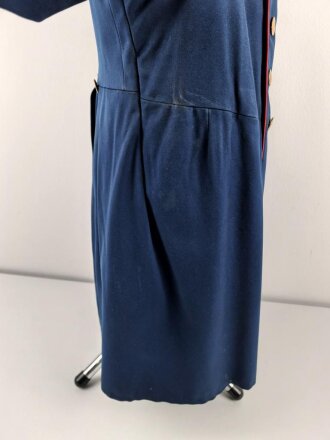 Bayern, Überrock / Mantel für einen Offizier im 6. Infanterie Regiment Kaiser Wilhelm, König von Preussen. Getragenes Eigentumstück mit Altersspuren, ungereinigt