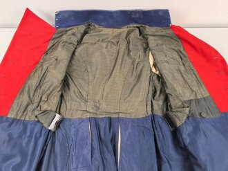 Bayern, Überrock / Mantel für einen Offizier im 6. Infanterie Regiment Kaiser Wilhelm, König von Preussen. Getragenes Eigentumstück mit Altersspuren, ungereinigt