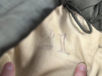 Bayern, Überrock / Mantel für einen Offizier im 6. Infanterie Regiment Kaiser Wilhelm, König von Preussen. Getragenes Eigentumstück mit Altersspuren, ungereinigt