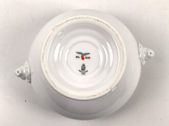 Luftwaffe, Kantinenporzellan große Terrine mit Löwenköpfen, Durchmesser etwa 24cm, Hersteller Heinrich Bavaria 1940. Gebraucht