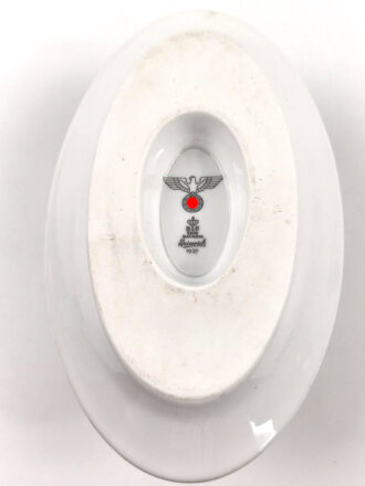 Heer, Kantinenporzellan Sauciere, Hersteller H & C Selb Bavaria Heinrich 1939. Gesamtlänge 25cm, gebraucht