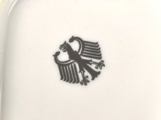 Heer, Kantinenporzellan große, eckige Schale, Kantenlänge 26cm, Hersteller Hutschenreuther Hohenberg Germany 1936. Gebraucht