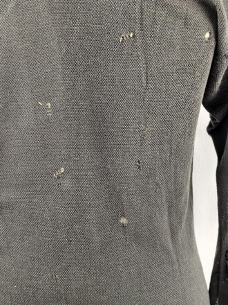 Vorschriftsmäßiges Feldhemd für Angehörige des Heeres. Getragenes Stück. Ausführung in grüngrau