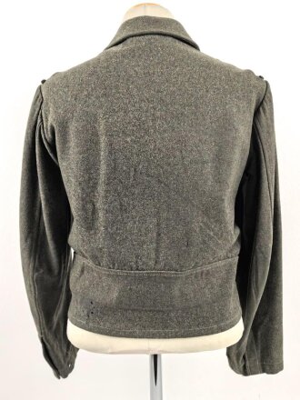 Heer, Feldbluse für Mannschaften Modell 1944. Getragenes Stück , die Effekten original vernäht