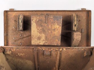 Transportkasten zum Entfernungsmesser 09 der Wehrmacht. Originallack, sehr selten