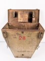 Transportkasten zum Entfernungsmesser 09 der Wehrmacht. Originallack, sehr selten