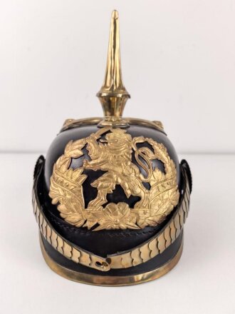 Hessen, Pickelhaube für Offiziere . Neuzeitliche Sammleranfertigung, Kopfgrösse gemessen 58