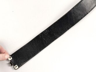 Koppel für Angehörige der Hitlerjugend. Zusammengehörig, getragegen, das Schloos Eisen vernickelt ohne Hersteller. Gesamtlänge des Riemen 80cm