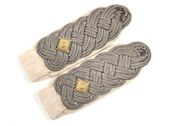 Heer, Paar Schulterstücke  für einen Oberstleutnant der Infanterie , Länge etwa 10,5cm