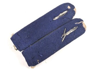 Heer, Paar Schulterstücke für einen Sanitätsoffizier, Länge etwa 11cm