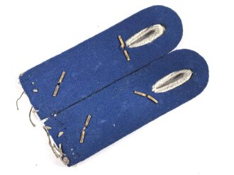 Heer, Paar Schulterstücke für einen Sanitätsoffizier, Länge etwa 11cm