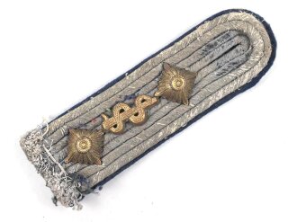 Heer, einzelnes Schulterstück für einen Sanitätsoffizier, Länge etwa 11cm