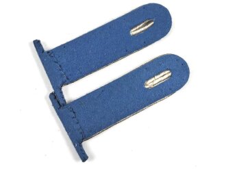 Heer, Paar Schulterstücke für einen Leutnant im Truppensonderdienst. Länge etwa 11cm, Ausführung für die weisse Sommerfeldbluse