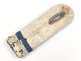 Heer,  Einzelnes  Schulterstück für einen Leutnant der Infanterie, Länge etwa 11cm, blau/weisser Überschub Originalvernäht
