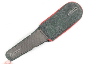 Heer, einzelne Schulterklappe für Mannschaften der Artillerie, Länge etwa 11,5cm