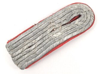 Heer, einzelnes Schulterstück für einen Leutnant der Artillerie, Länge etwa 10,5cm