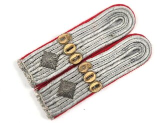 Heer, Paar Schulterstücke für einen Oberleutnant im Artillerie Regiment 600, Länge etwa 11,5cm