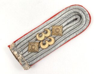 Heer, einzelnes Schulterstück für einen Oberstleutnant im Artillerie regiment 33, Länge etwa 10cm