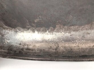 Frankreich, eiserner Kürass. Die Brust datiert 1856, der Rücken 1875. Der Bauchgurt sowie die beiden Lederunterfutter für die Ketten ergänzt. gereinigt, guter Gesamtzustand