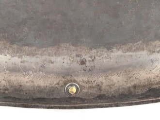 Frankreich, eiserner Kürass. Die Brust datiert 1856, der Rücken 1875. Der Bauchgurt sowie die beiden Lederunterfutter für die Ketten ergänzt. gereinigt, guter Gesamtzustand