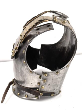 Preußen, eiserner Kürass für Mannschaften, Modell 1845. Kammerstück des Kürassier-Regiment „Herzog Friedrich Eugen von Württemberg“ (Westpreußisches) Nr. 5. Gereinigt, leicht überarbeitet, guter Gesamtzustand