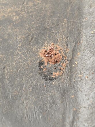 Bayern, eiserner Kürass für Mannschaften, Modell 1845. Vorder- und Rücken Grösse "B" Die Verbindungsriemen samt Schuppen sowie der Bauchriemen neuzeitlich ergänzt. Ungereinigtes Stück