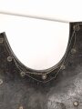 Bayern, eiserner Kürass für Mannschaften, Modell 1845. Vorder- und Rücken Grösse "B" Die Verbindungsriemen samt Schuppen sowie der Bauchriemen neuzeitlich ergänzt. Ungereinigtes Stück