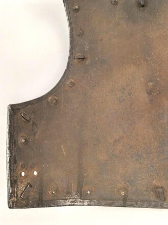 Eiserner Kürassrücken für Mannschaften,die Stempelung für mich nicht eindeutig zuzuordnen, gereinigtes Stück