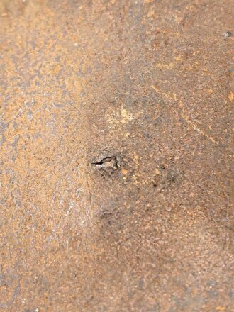 Eiserner Kürassrücken für Mannschaften,die Stempelung für mich nicht eindeutig zuzuordnen, gereinigtes Stück