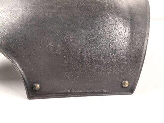 Eiserne Kürassbrust für Mannschaften, die Stempelung für mich nicht eindeutig zuzuordnen, guter Gesamtzustand