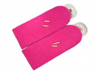 Heer, Paar Schulterstücke für einen Veterinär im Rang eines Major . Länge etwa 11cm