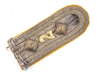 Heer, einzelnes Schulterstück für einen Hauptmann im Kavallerie Regiment 7, Länge etwa 9,5cm