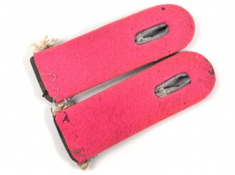 Heer, Paar Schulterstücke für einen Leutnant der Panzertruppe. Länge etwa 10,5cm