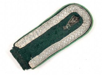 Heer, einzelne Schulterklappe für einen Unteroffizier der gebirgsjäger. Länge etwa 10,5cm