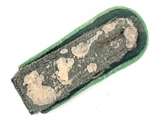 Heer, einzelne Schulterklappe für einen Unteroffizier der gebirgsjäger. Länge etwa 10,5cm