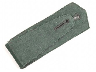 Heer, einzelne Schulterklappe für Mannschaften im Gebirgsjäger Regiment 64. Länge etwa 12cm