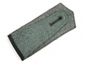 Heer, einzelne Schulterklappe für Mannschaften im Gebirgsjäger Regiment 138, Länge etwa 12cm