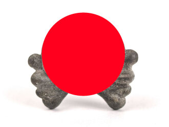 Heer, einzelner Totenkopf für einen Kragenspiegel der Panzertruppe. Zink , die Splinte aus Eisen