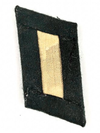 Heer, einzelner Kragenspiegel für einen Offizier der Panzertruppe
